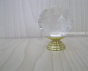 50PCS / LOT 40MM CLEAR CUT CRYSTAL KNOBS ON SMALL GOLD BRASS BASE