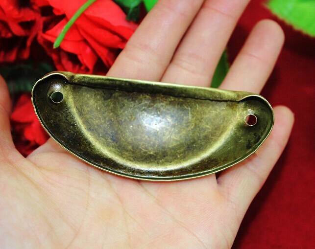 2 PCS/LOT Antique metal drawer handle yellow bronze shells 82mm semicircular handle cabinet handle
