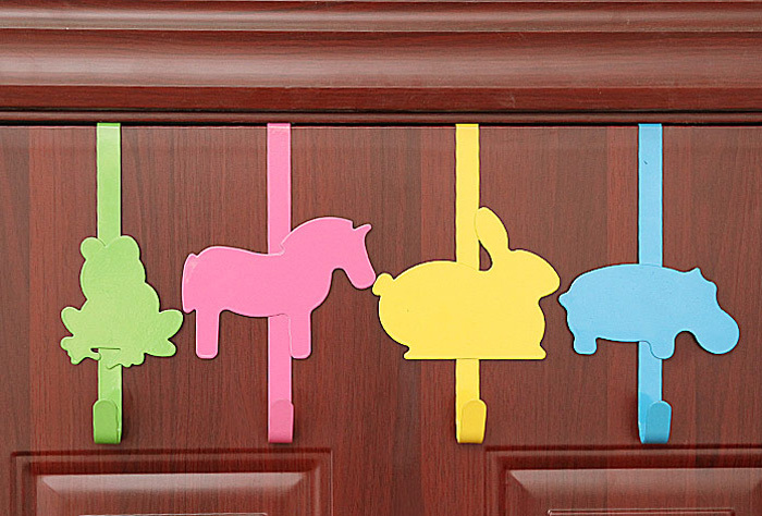 Colorful cartoon animals on door seamless robe hook wardrobe kitchen cabinet bathroom multi-purpose hook clothing bag key hanger