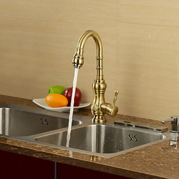 Antique Brass Swivel Spout Kitchen Faucet Single Handle Vessel Sink Faucet Mixer Tap Water Taps Hot and Cold