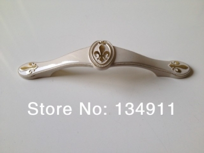 New 8pcs K9 Furniture Cabinet Handles with Golden Flower High Noble Quality Home Desk Baby Pulls and Knobs Bulk Price