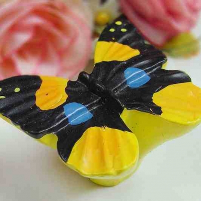 Colorful Beautiful furniture handles resin butterfly, kitchen door handle kids, carton handle and knobs for baby room