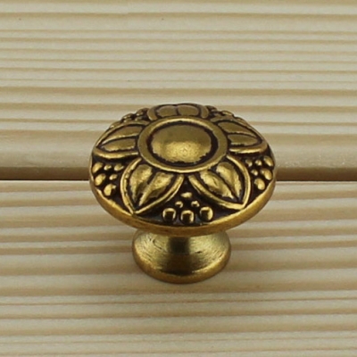 Dome shaped European copper archaize single hole furniture handle Classical drawer/closet knobs Chinese&European style pull [European brass knobs-555|]