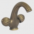 Wholesale And Retail Promotion New Carving Antique Brass Bathroom Basin Faucet Double Handle Sink Mixer Tap