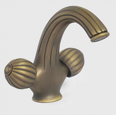 Wholesale And Retail Promotion New Carving Antique Brass Bathroom Basin Faucet Double Handle Sink Mixer Tap