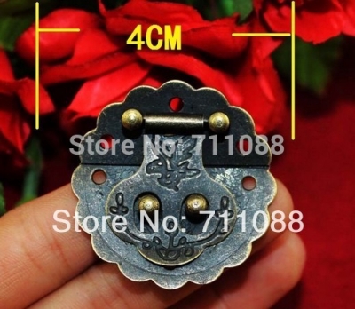 HOT SELLING Antique Packing box accessories flower buckle wooden box buckle antique box buckle furniture lock [Buckleaccessories-92|]