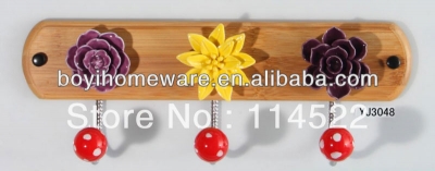 new design wood three hooks with colored ceramic flowers and knobs ball coat rack clothes hanger towel hook wholesale YJ3048