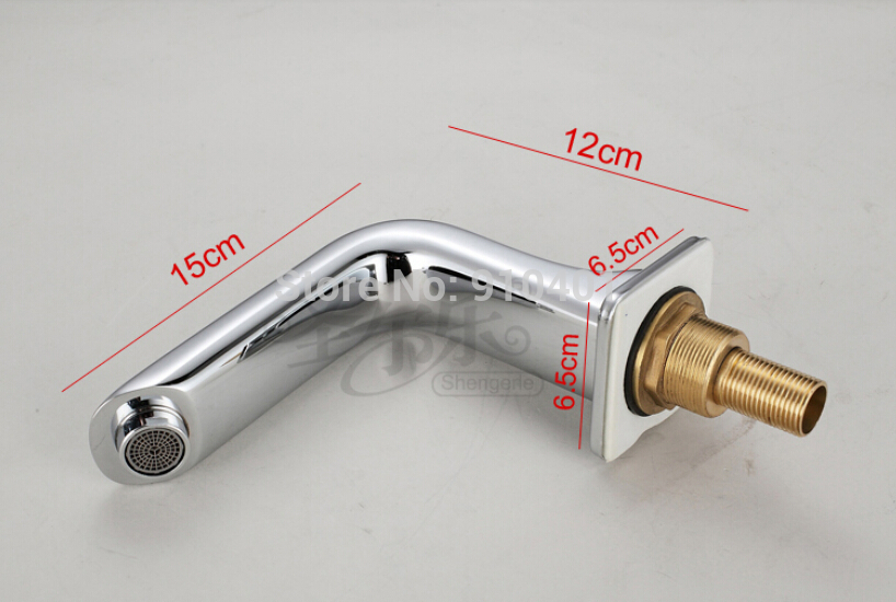 Wholesale And Retail Promotion Deck Mounted 4 PCS Bathroom Tub Faucet With Hand Shower Widespread Shower Set