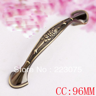 - CC:96MM w screw Zinc alloy European luxury Antique drawer cabinets pull handle door knobs 10pcs/lot