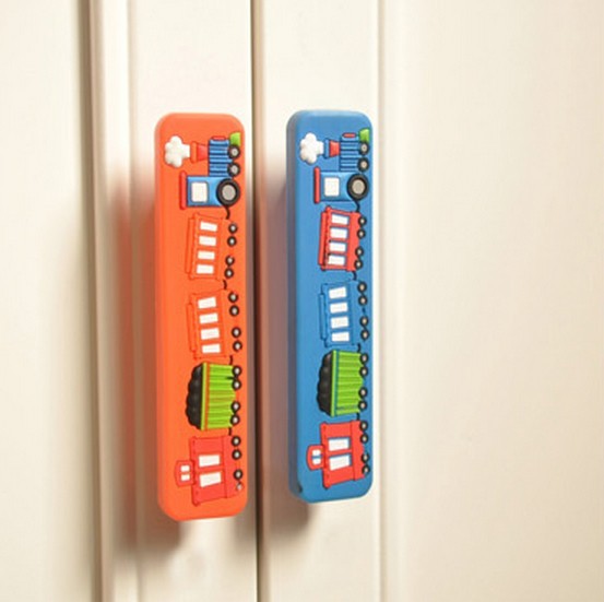96mm Cartoon Children's Cabinet Knob Kid's Boys Girls Cupboard Handles Closet Drawer Pulls Knobs Soft Gum Train HF002