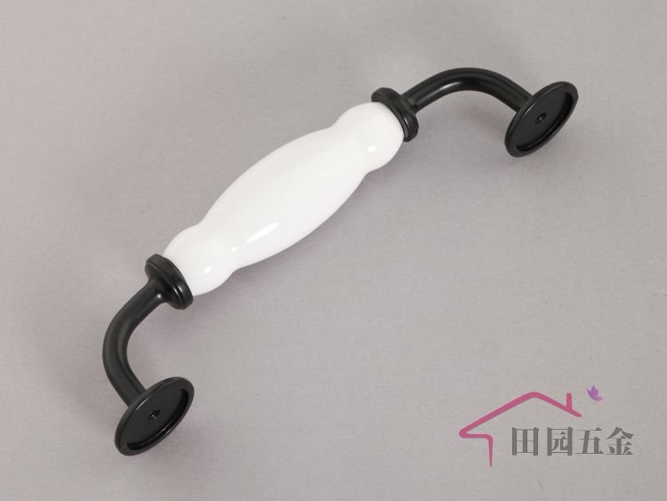 128mm bridge type Black & White Ceramic drawer handle/ pull handle / cabinet handle / high quality C:128mm L:150mm