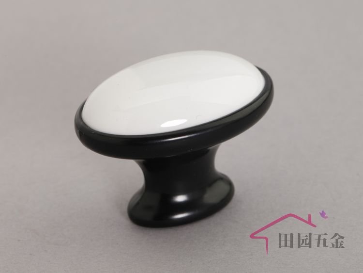 30/pcs Black & White oval Ceramic pull, Drawer knob, Handle Dia 40mm