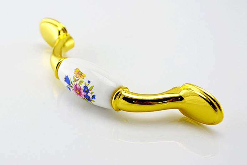 2pcs 2014 Ceramic  Gold handle furniture decorative kitchen cabinet handle high quality armbry door pull
