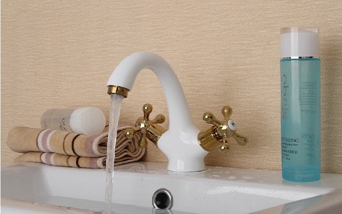 Wholesale And Retail Promotion NEW Euro Style Bathroom Dual Handles Basin Faucet Sink Mixer Tap Polished White