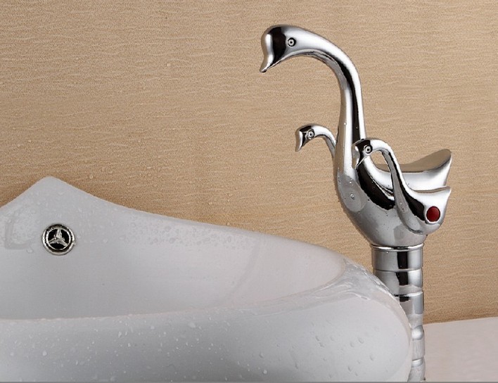 Wholesale And Retail Promotion Polished Chrome Brass Animal Duck Bathroom Sink Faucet Basin Mixer Tap 2 Handles