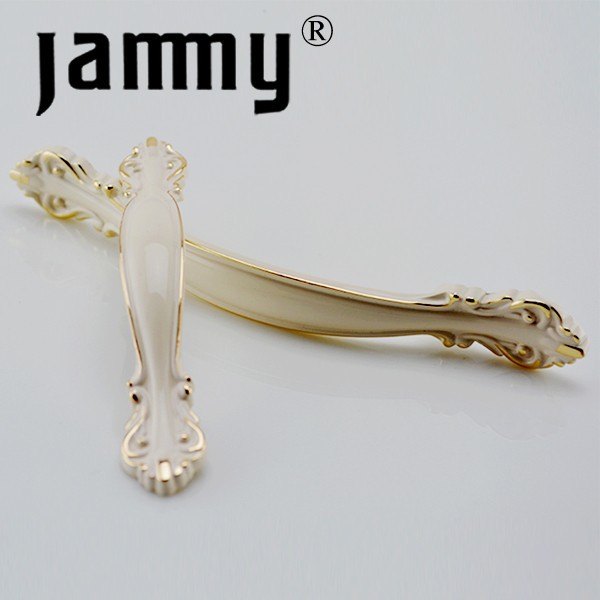Hot selling 2014 European  three color  furniture decorative kitchen cabinet handle high quality armbry door pull