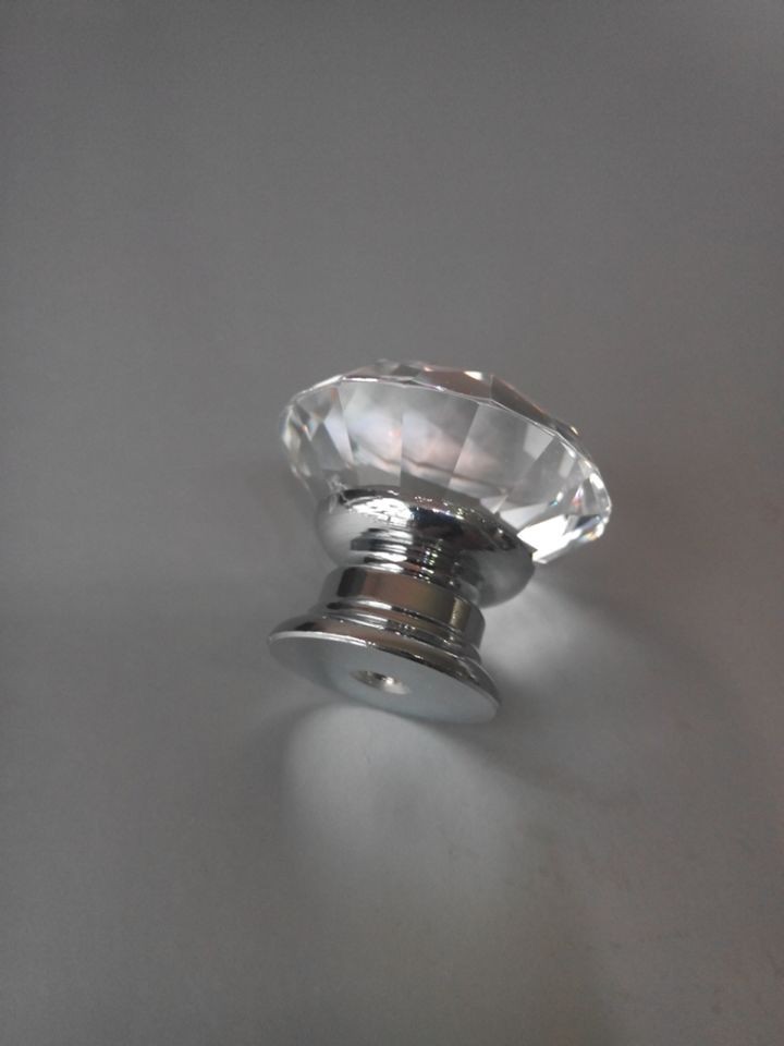 2pcs 30mm K9 Clear Crystal Diamond Shape Chroming Pulls Muebles Hardware Kitchen Handles Door Desk  Closet