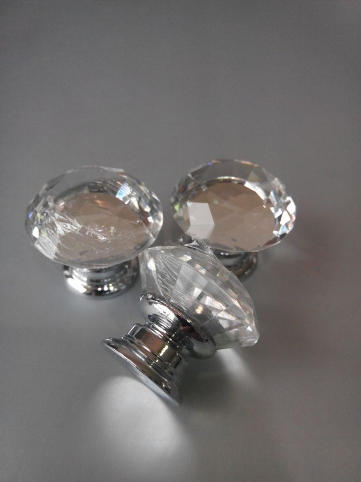 2pcs 30mm K9 Clear Crystal Diamond Shape Chroming Pulls Muebles Hardware Kitchen Handles Door Desk  Closet