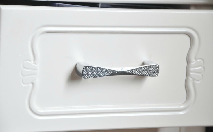 Fashionable Modern Cabinet Wardrobe Cupboard Knob Drawer Pulls Handles 160mm 6.30