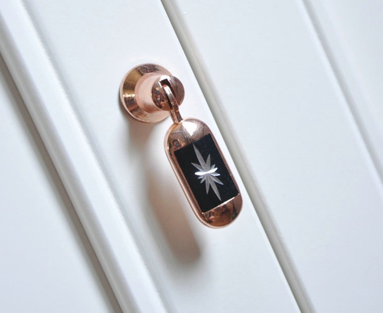 Rose Gold Carving Cabinet Wardrobe Cupboard Drawer Door Pulls Handles Single Hole MBS249-1