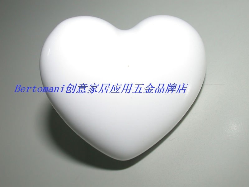 24pcs lot free shippingPorcelain love heart cartoon cabinet knobporcelain handleporcelain knob