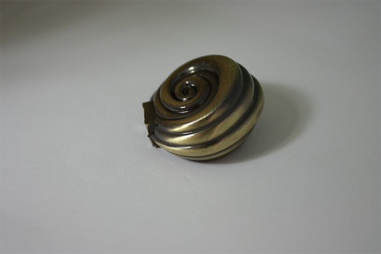 Hot Sale 8 pcs Bronze Snail Handles Baby Cartoon Spiral Shape Furniture Knobs(D:35mm)