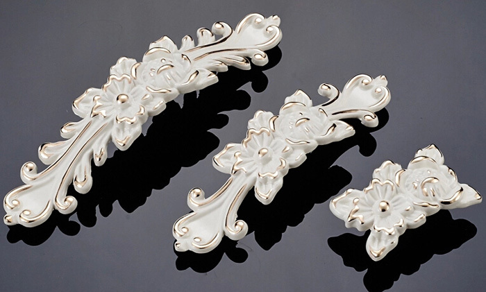 2014 New European Ivory white Furniture Kitchen Cabinet Handle Drawer Wardrobe Door Zinc Alloy pull handles Knob single hole